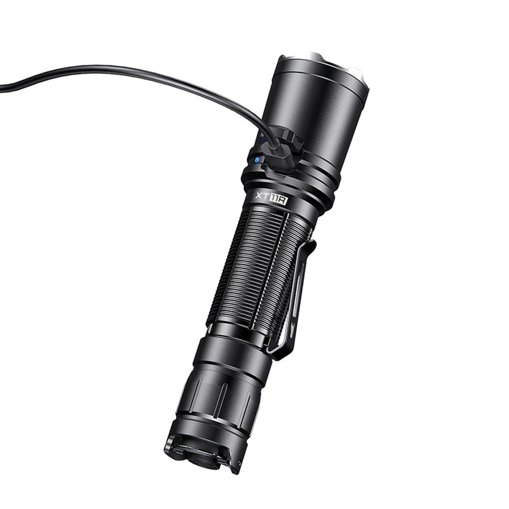 Lampe tactique Klarus XT11R 1 300 lumens portée 300 m IPX8 en alliage d'aluminium de qualité