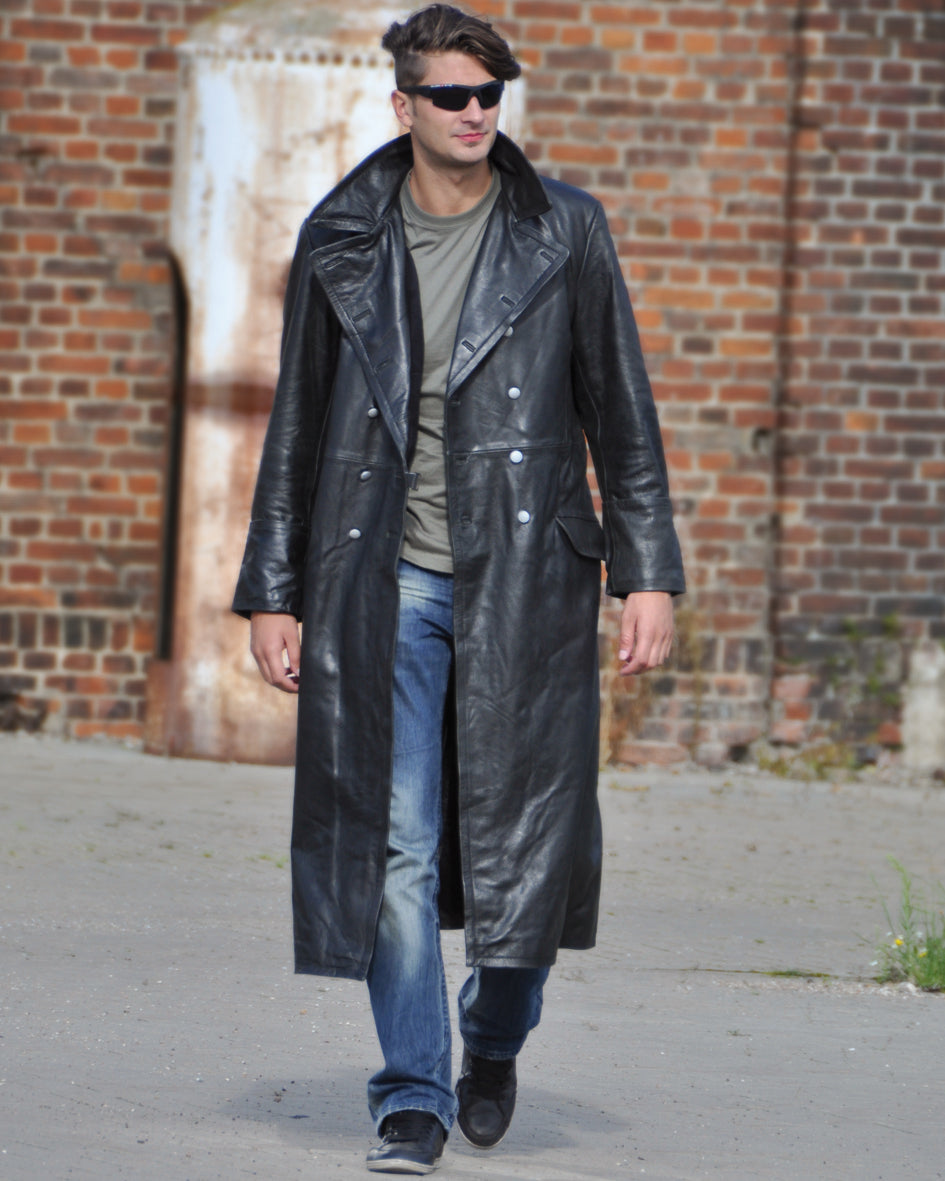 Manteau long Mil-Tec en cuir de buffle doublé coton avec boutonnage croisé