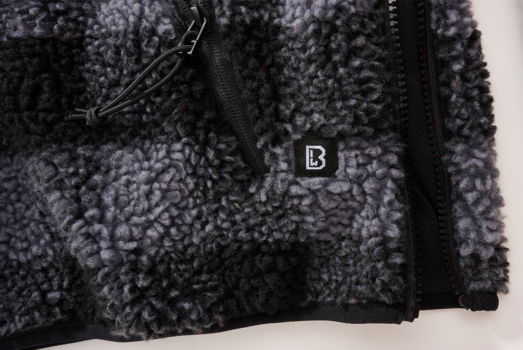 Polaire Brandit Teddyfleece Worker à capuche doublée quatre poches fermeture centrale