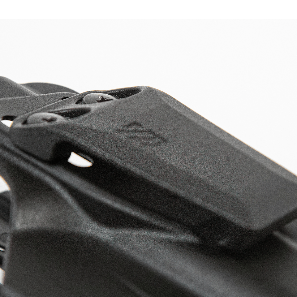 Clip de ceinture Blackhawk Stache en J 1,5 pouce (3,8 cm) réglable en hauteur et inclinaison