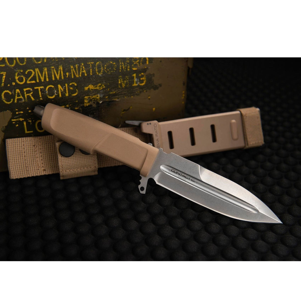 Couteau à lame fixe Extrema Ratio Contact C acier N690 lame 128 mm pointe lance