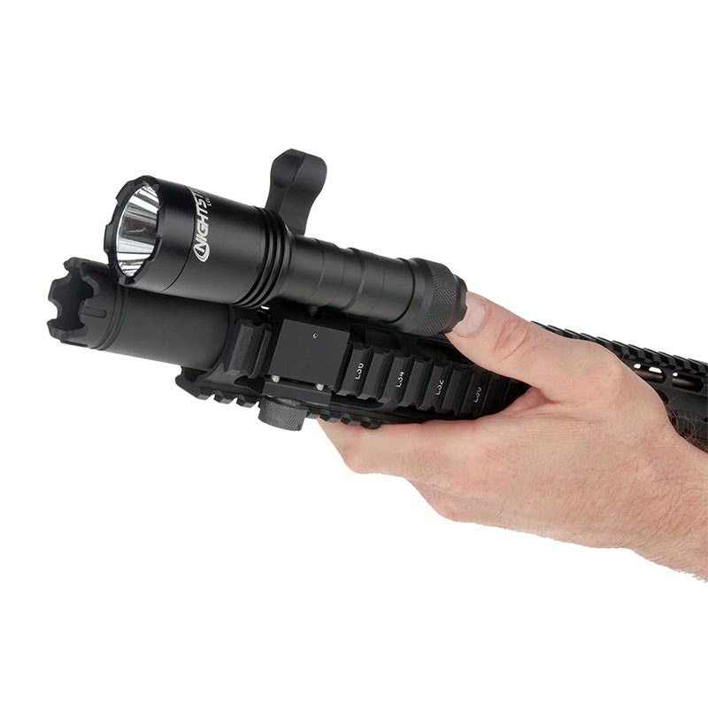 Lampe pour arme Nightstick LGL-170 kit complet 1 500 lumens portée 300 mètres