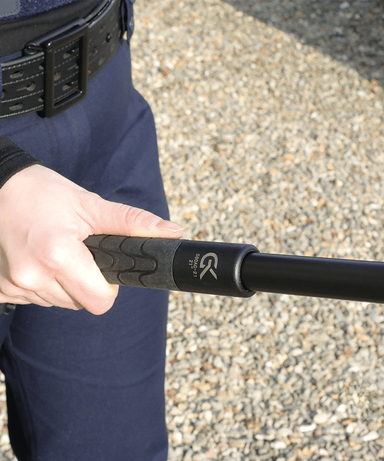Matraque télescopique GK Pro tout acier 515 mm déployée et 225 mm repliée