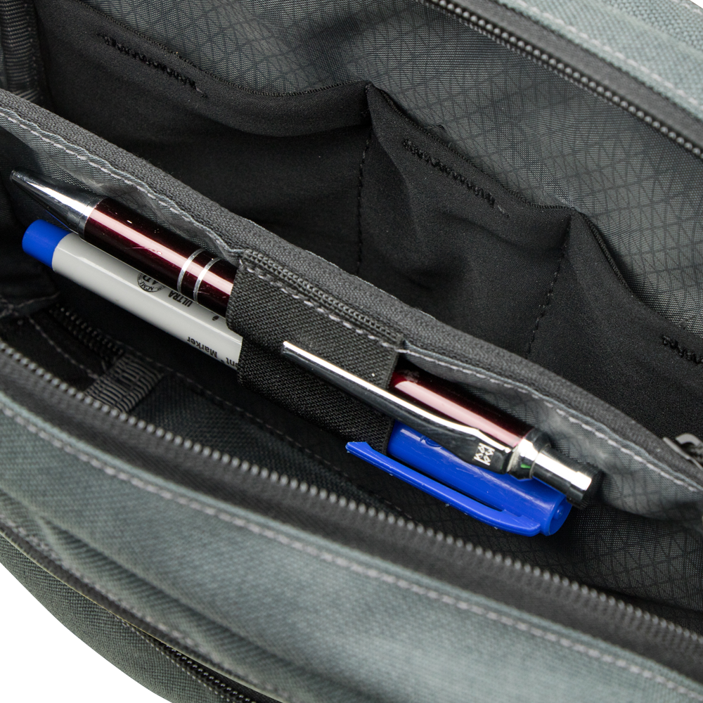 Pochette EDC Condor Tech Pouch 13 x 22 cm rangement des câbles et chargeurs