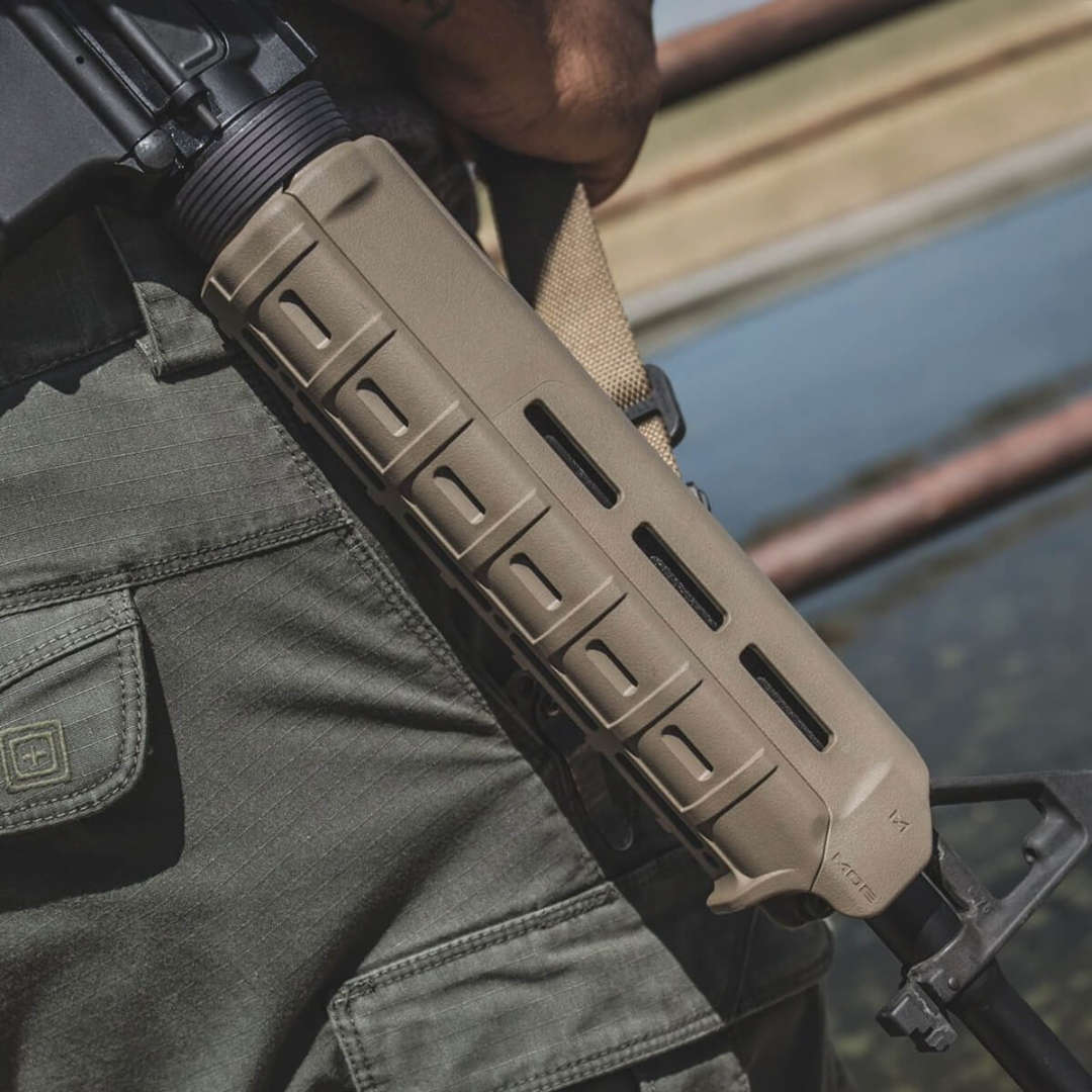 Garde-main Magpul MOE M-LOK mid-length pour AR15, M4 et M16 en polymère renforcé