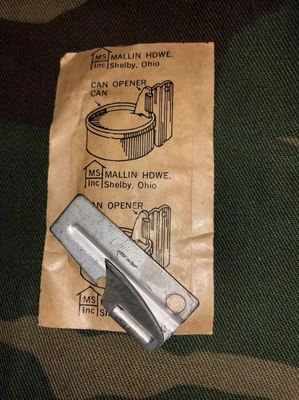 Ma première commande : un ouvre-boîte P-38 à 15 francs