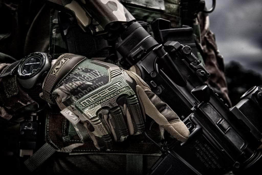 Mechanix : Gants tactiques Woodland Camo M-Pact