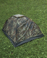 Tente Mil-Tec Igloo Super 2 places polyester enduit PU arceaux fibre de verre 205 × 145 × 100 cm 1 700 g
