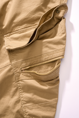 Pantalon Brandit Adven Slim Fit coton extensible assise renforcée six poches et cordon de taille