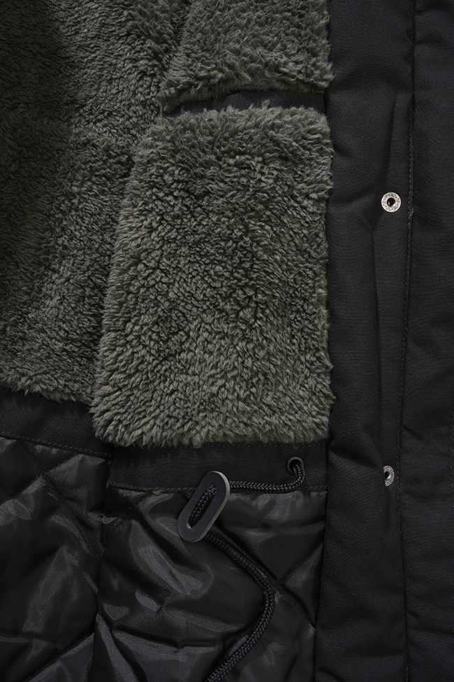 Parka Brandit Marsh Lake coupe femme à pans longs doublure matelassée et peluche