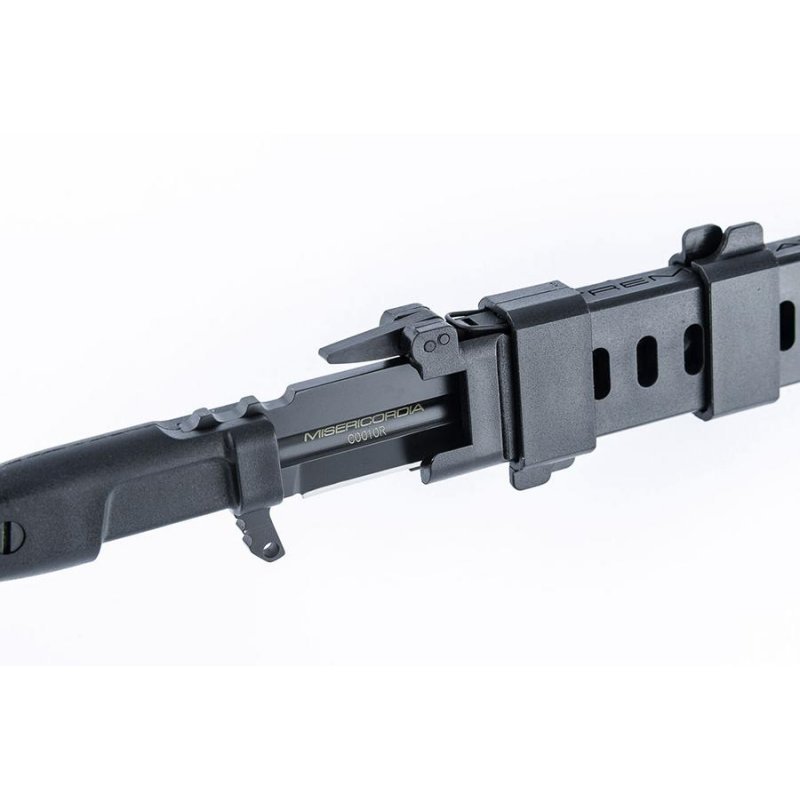 Couteau à lame fixe Extrema Ratio Misericordia acier N690 lame 118 mm pointe lance anneau de doigt