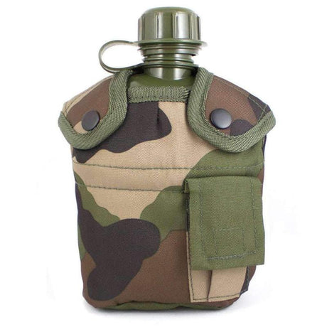 Gourde Mil-Tec type US 900 ml avec quart en aluminium et housse polyester rembourrée