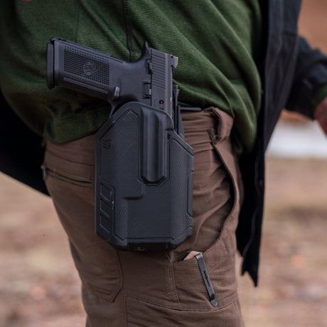 Holster rigide Blackhawk Omnivore multifit niveau 2 pour plus de 150 pistolets à rail
