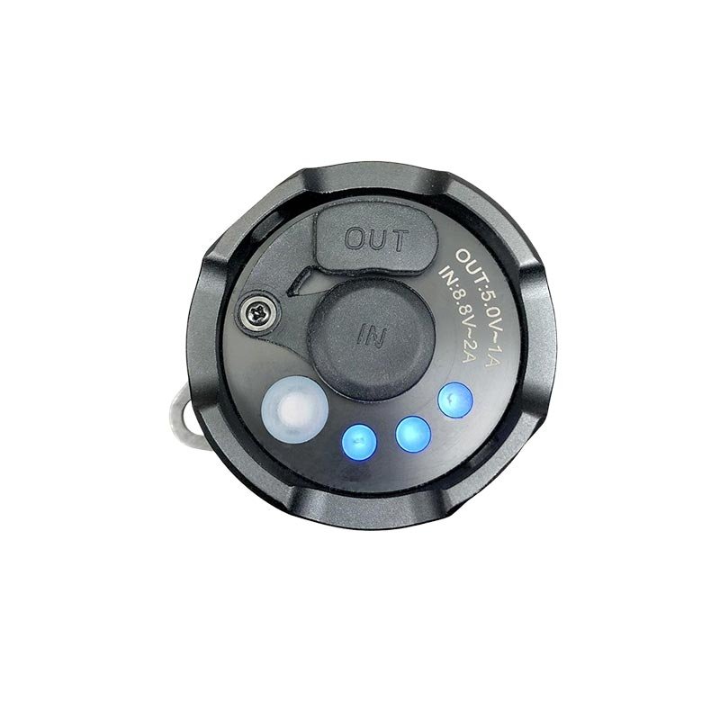 Lampe projecteur Powertac X10K 9 500 lumens 490 000 candela portée 1 400 mètres