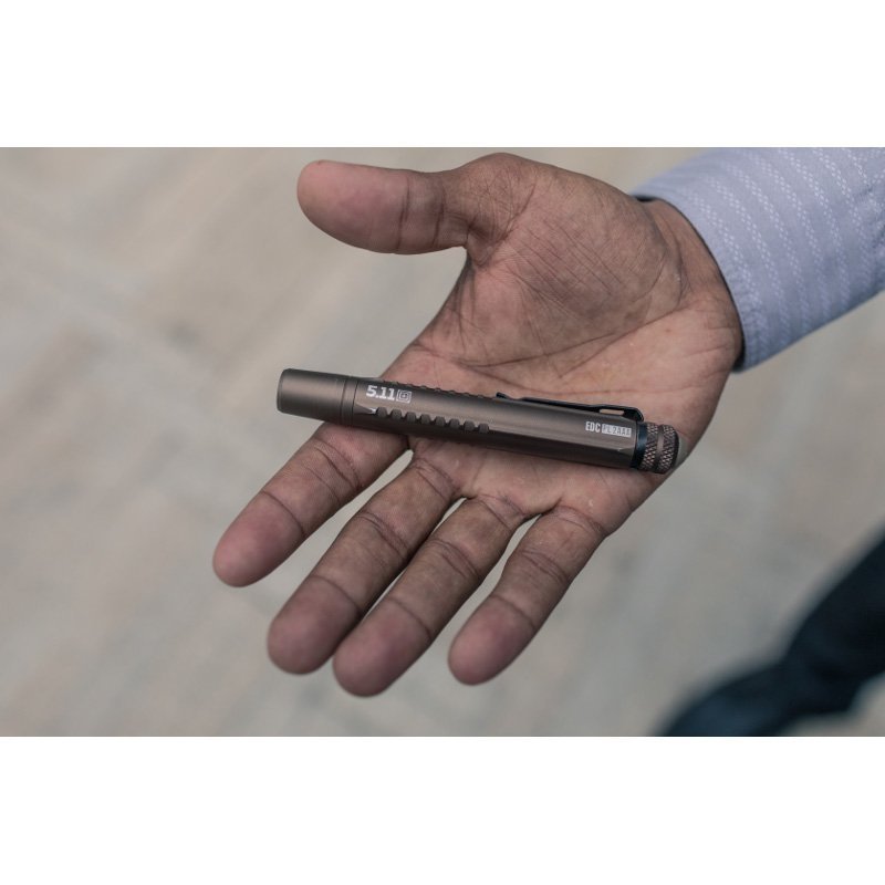 Lampe torche EDC PL 2AAA 5.11 Tactical en aluminium aéronautique 107 lumens IPX4