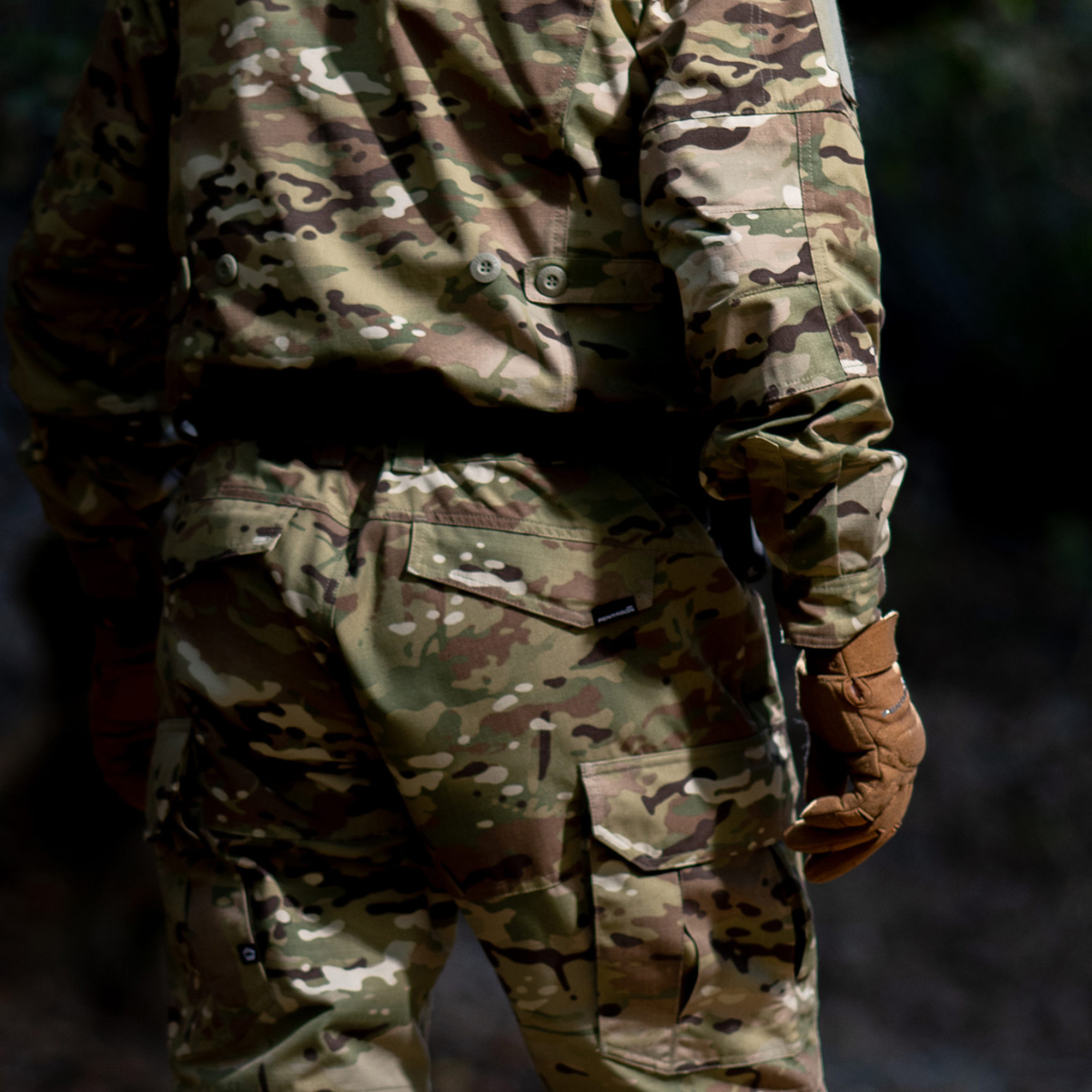 Pantalon de combat Pentagon Lycos en ripstop 215 g/m² déperlant à 10 poches et genouillères