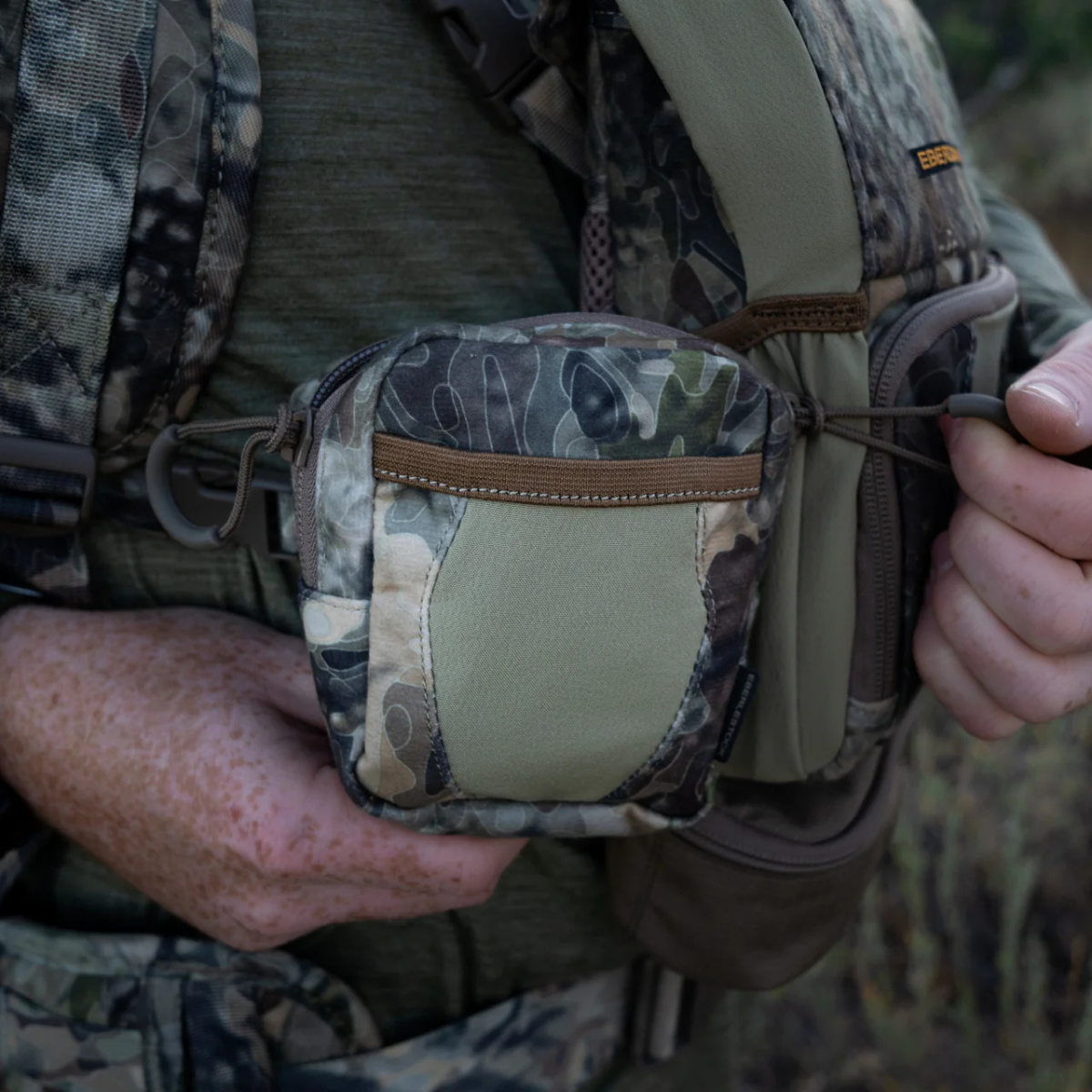 Pochette utilitaire tactique Eberlestock Recon compatible MOLLE pour harnais jumelles