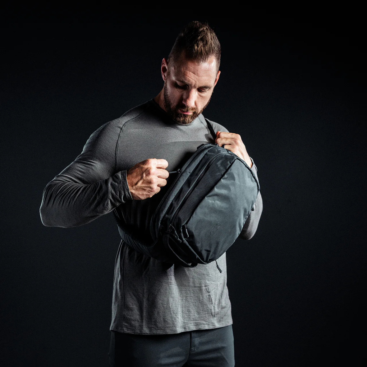Sac à dos mono-bretelle tactique Eberlestock Fade Sling 9,4 L ambidextre pour port dissimulé