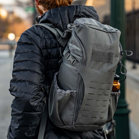 Sac à dos tactique Eberlestock Bandit 14 L compatible MOLLE avec poches extensibles