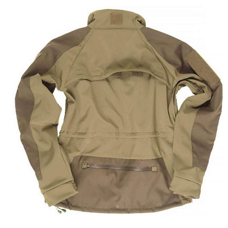 Veste softshell Mil-Tec Tactical Plus laminé trois couches colonne 8000 mm avec boucles pouces et compartiments protection