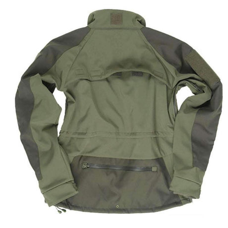 Veste softshell Mil-Tec Tactical Plus laminé trois couches colonne 8000 mm avec boucles pouces et compartiments protection