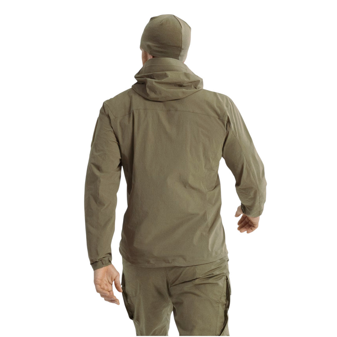 Anorak softshell Arc'teryx Leaf Gamma SL en RecNylon extensible 125 g/m² compatible porte-plaques