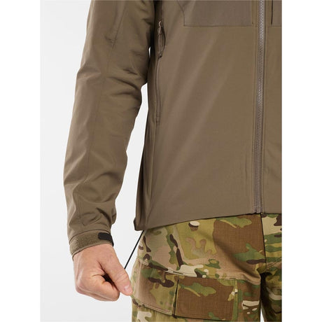 Sous-veste Arc'teryx LEAF Practitioner AR isolation Octa Loft et tissu Fortius Air 50