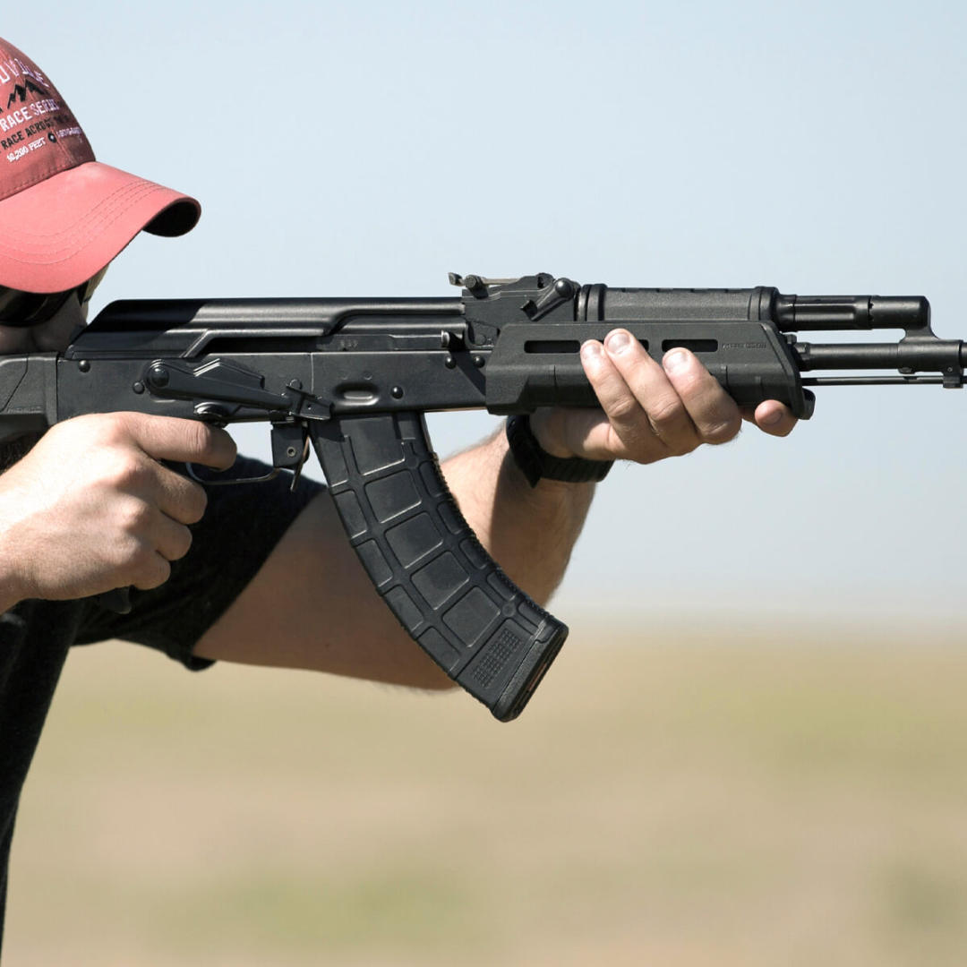 Garde-main Magpul MOE AKM M-LOK pour AK47, AKM et AK74 à boîtier embouti